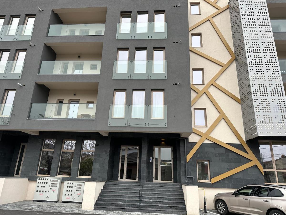 קריובה Apartament Mihai Cassas Residence מראה חיצוני תמונה