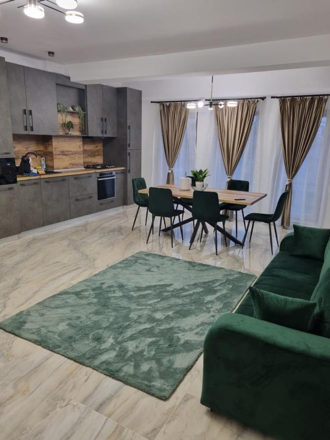קריובה Apartament Mihai Cassas Residence מראה חיצוני תמונה